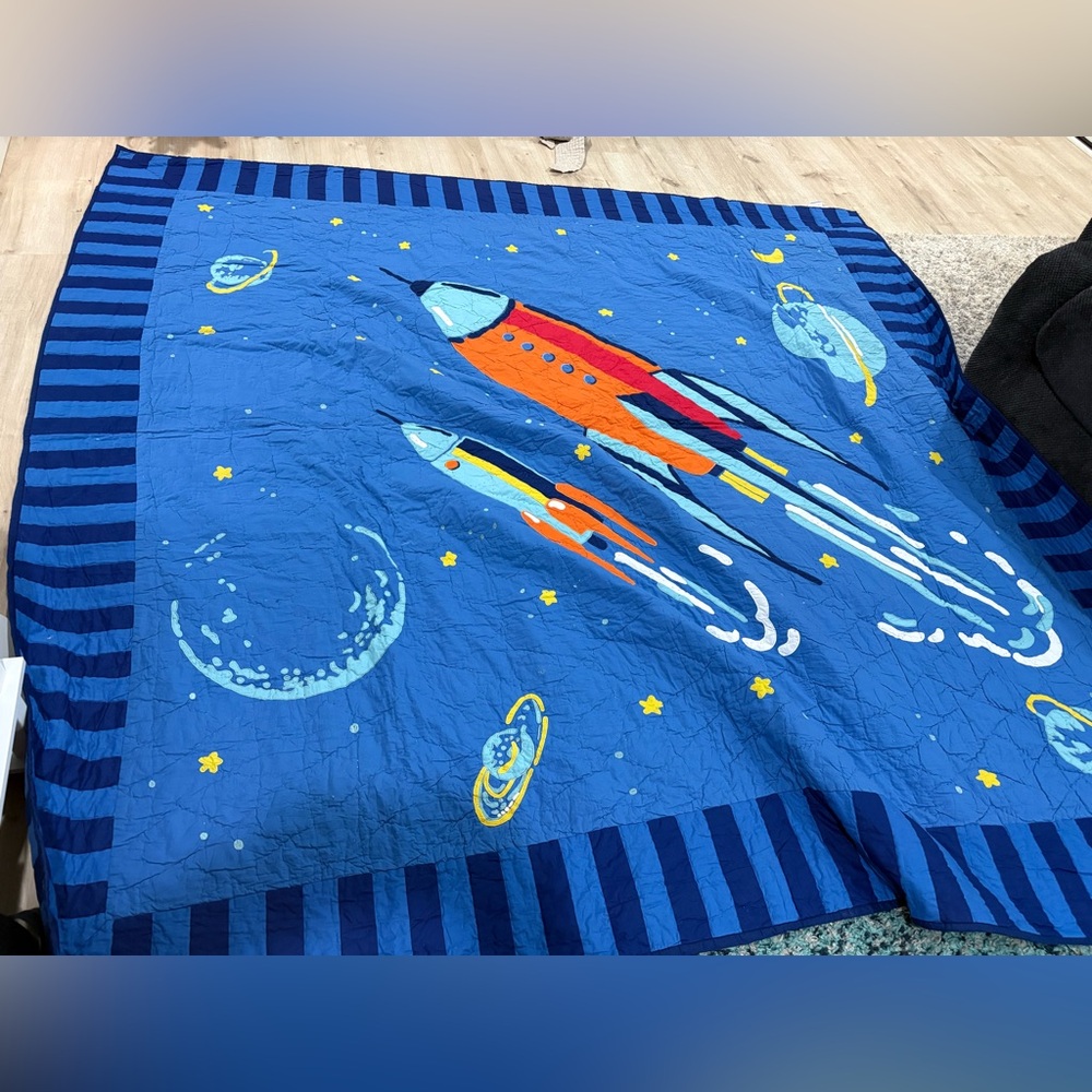Garnet hill Rocket Ship Quilt- queen sized- new without tags- rare!!